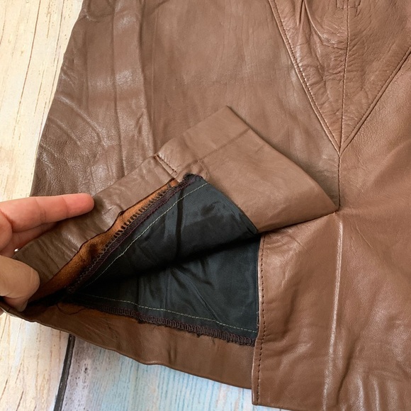 Vintage -00% Brown Leather Mini Skirt - Picture 8 of 8